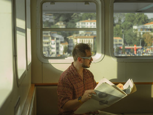 7 Benefits of Placing Half-Page Ads in the Chronicle News for Local Businesses