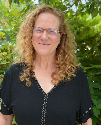 lara weaver.jpg