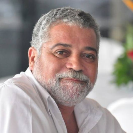 Política by Adiberto de Souza