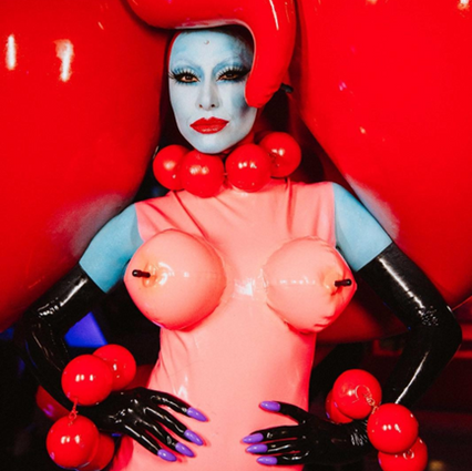  Sephora anuncia maior edição de seu Baile de Halloween com retorno de Sabrina Sato e shows inéditos de Anitta e João Gomes com participação especial de Agnes Nunes