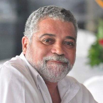 Política by Adiberto de Souza