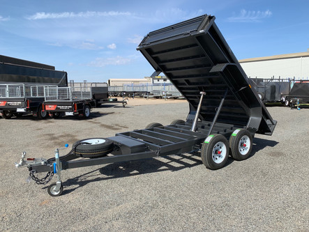 10’x 5’ TANDEM AXLE TIPPER TRAILER