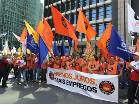 Apoio à greve na GM dos Estados Unidos