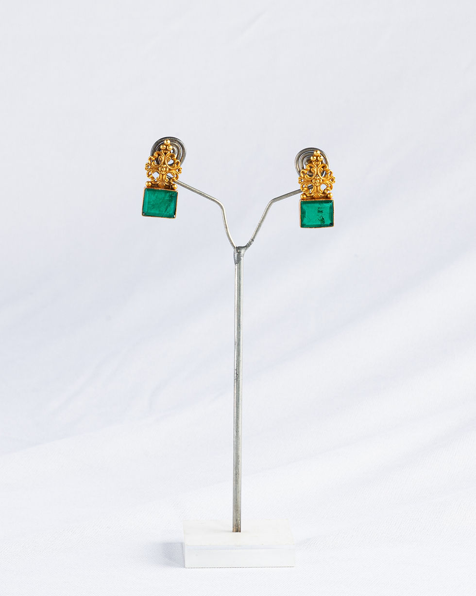 Thumbnail: Emerald necklace set