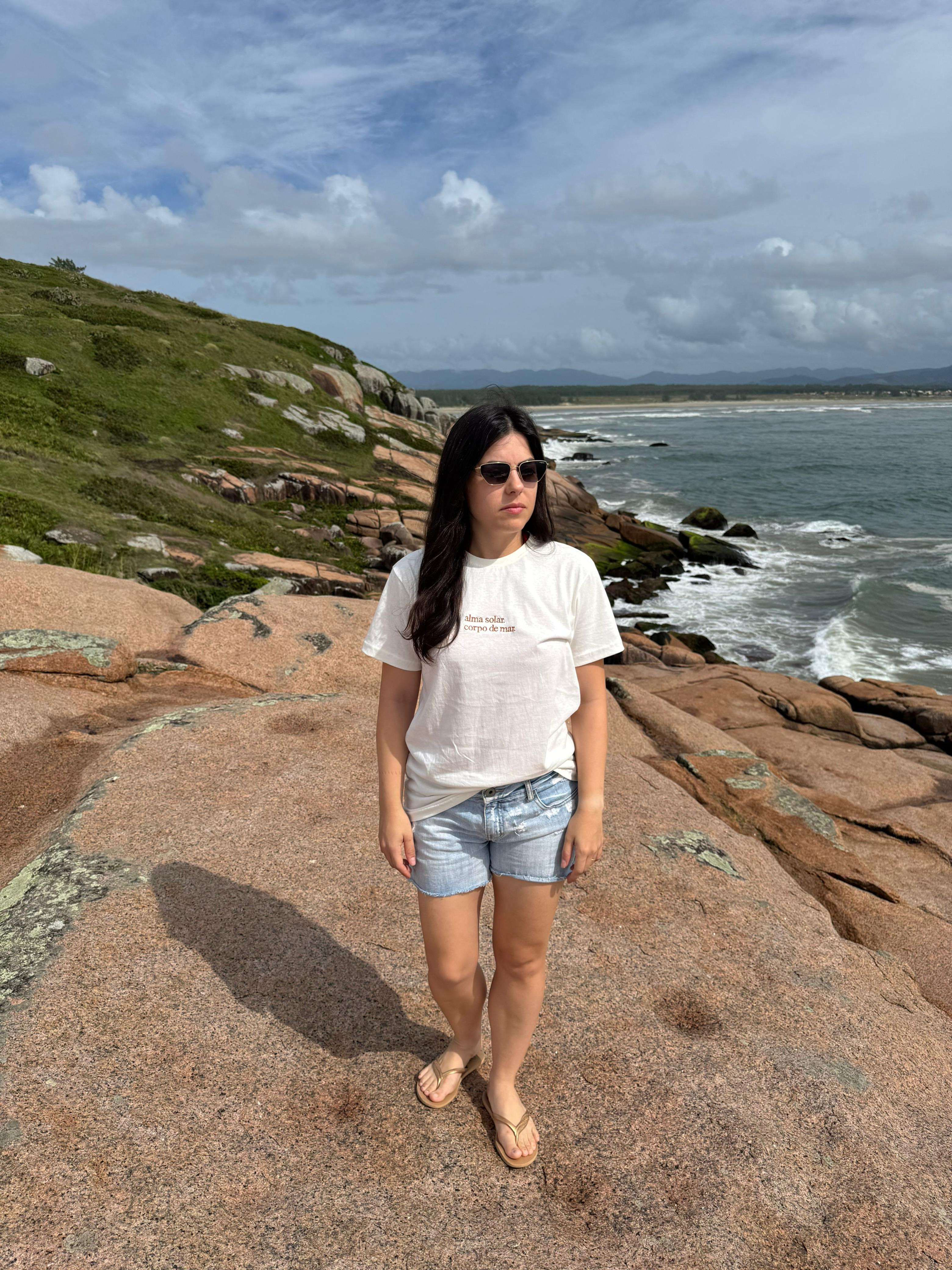 Camiseta ASO "Alma solar, corpo de mar"