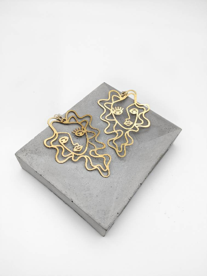 Thumbnail: Curly Silhouette Dandle Stud Earrings