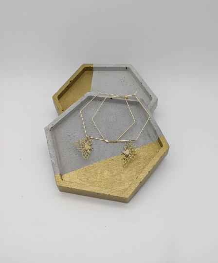 Thumbnail: Bumble Bee Hexagon Hooped Earrings