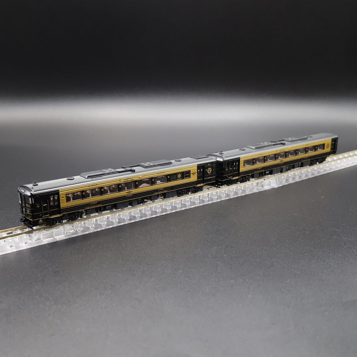 Tomix 98152 - Kiha 185 'A-Train' (2-Car Set)