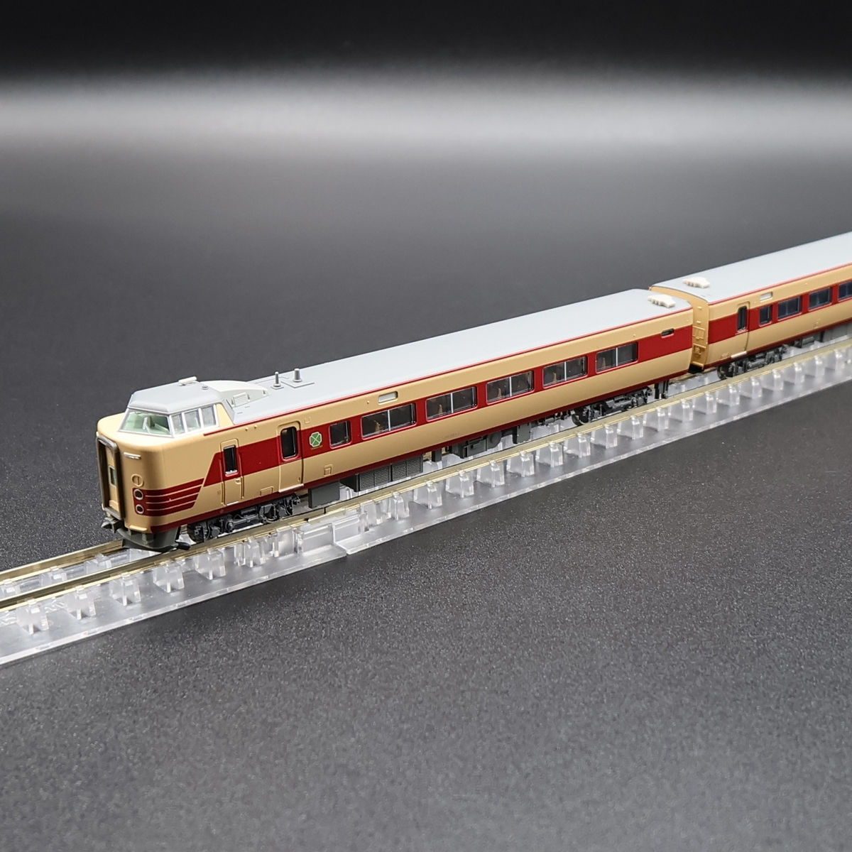 Kato 10-2038 - Series 381 `Shinano`(J.R. Central) (Add-on 3-Car Set)