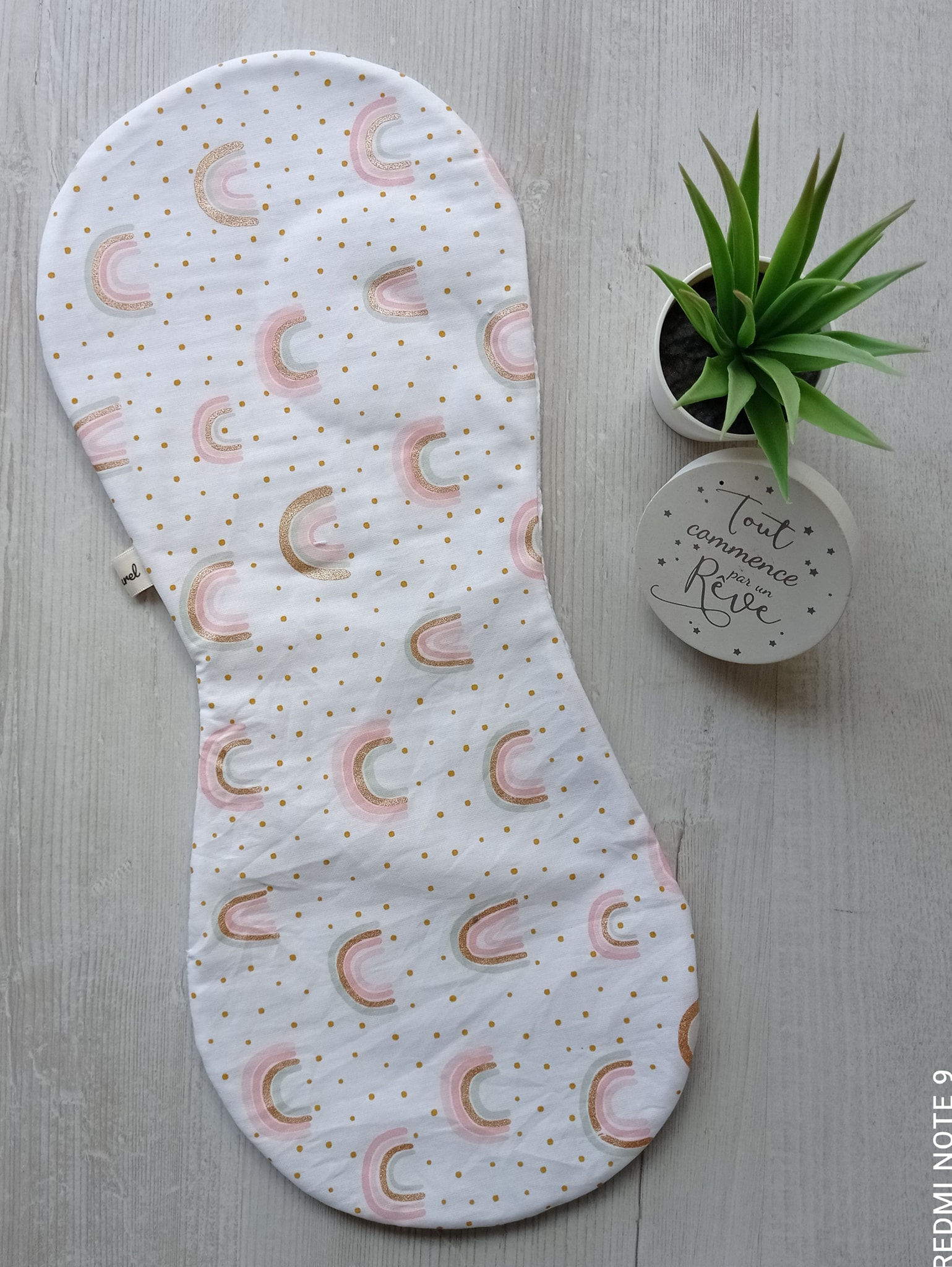 protège épaule collection une pluie d'arc en ciel fait main