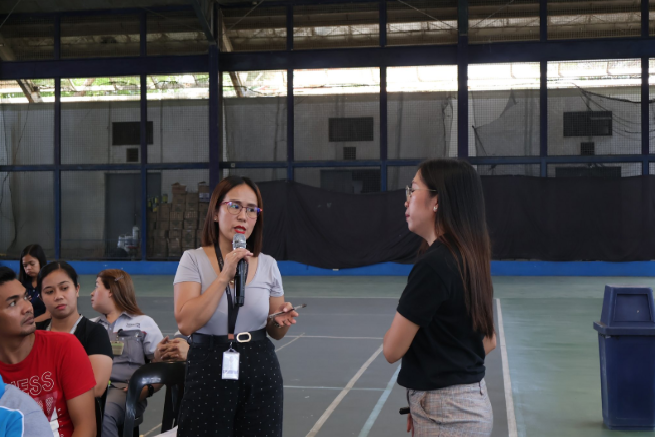 Senior LEO, Ms. Ann Jelyn Natividad, addressed questions and facilitated a focused exchange on General Labor Standards. (Photo by B. Ingco)