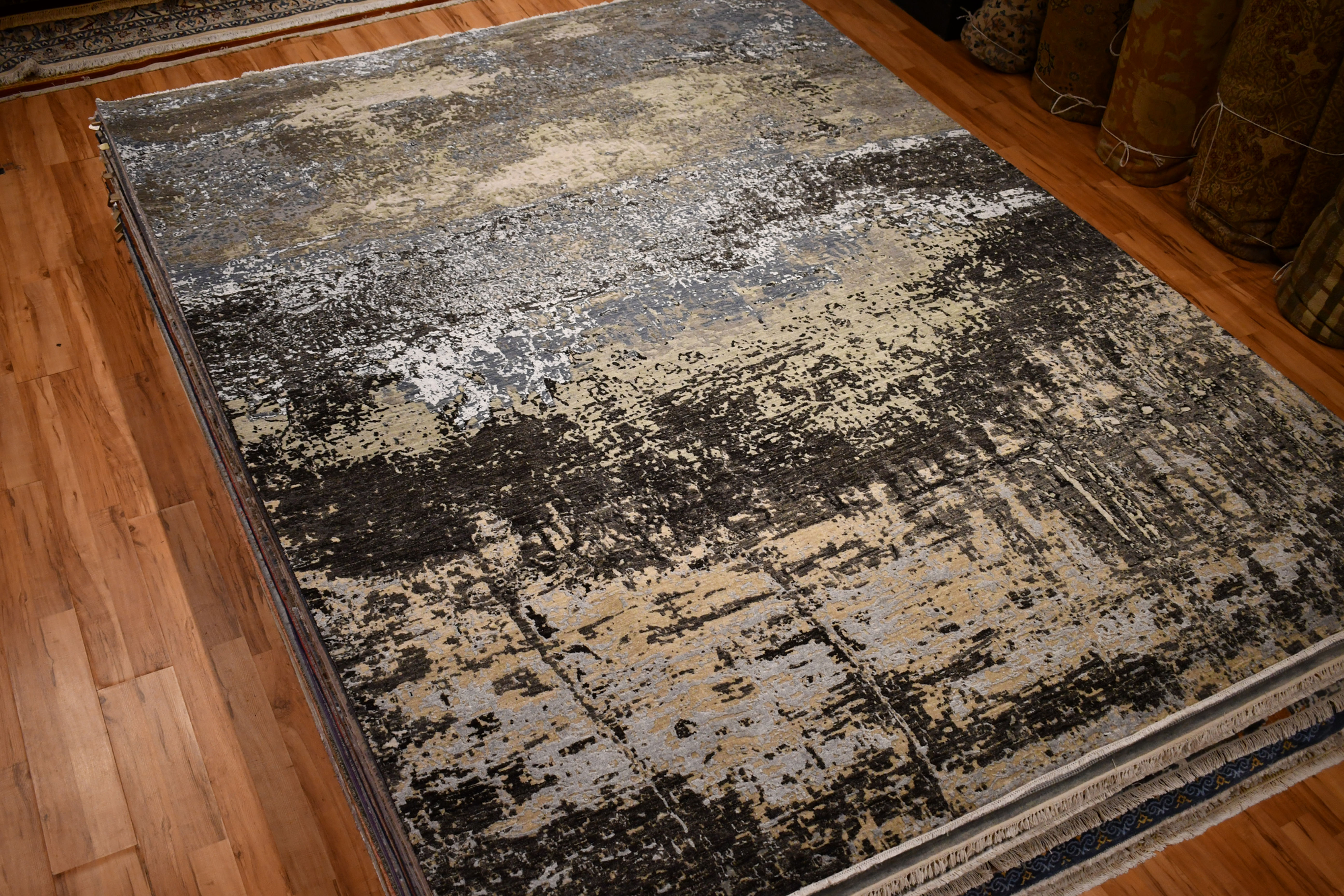 12' 3" X 9' 1" - M8454-11