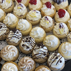 Petites Sampler - Small (12 Petites | 2 Flavors)
