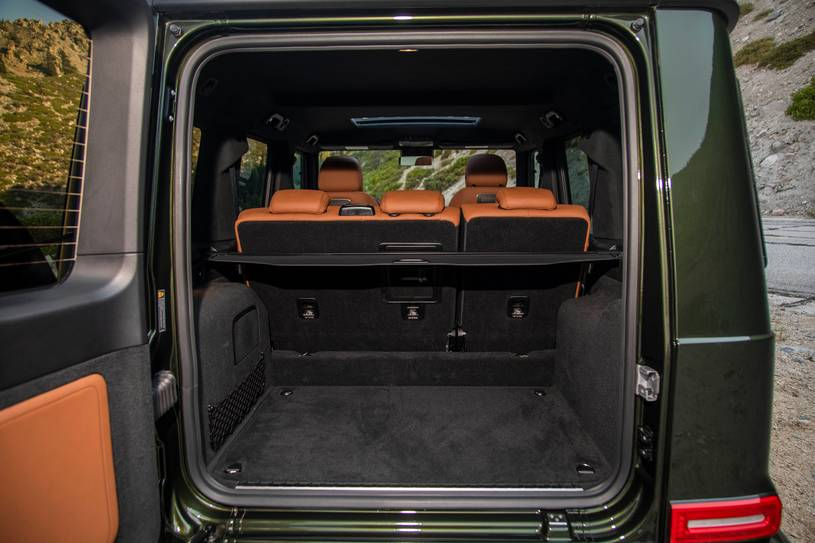 mercedes_benz_class_g550_rental_10