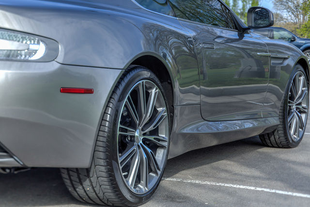 rent_an_aston_martin_db9_2