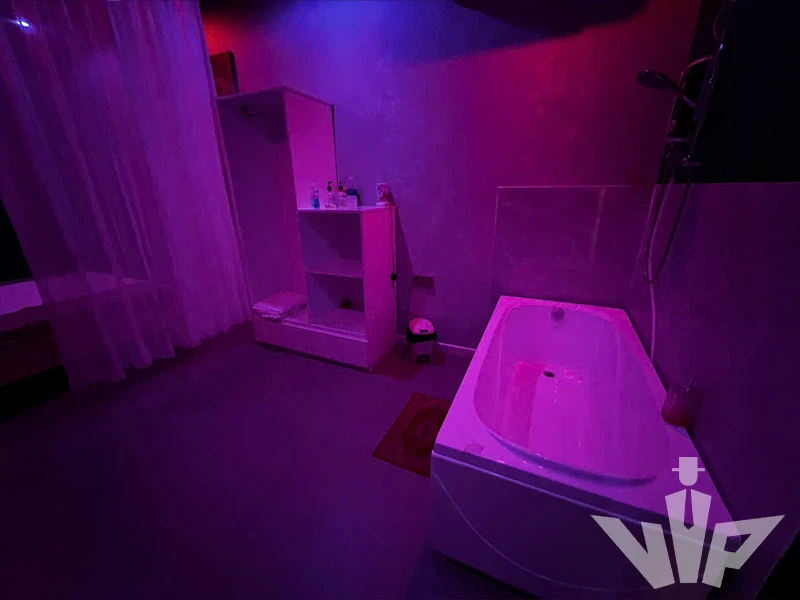 다낭 돈키호테 룸 내부 욕조 시설