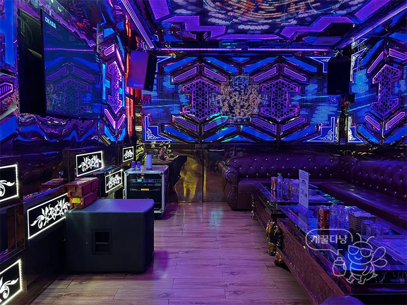 다낭 벤츠 가라오케 중형룸 시설