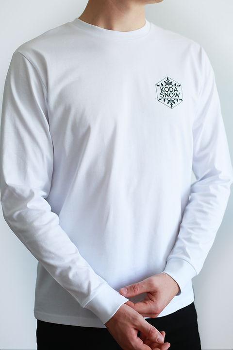 Extended white clearance tee