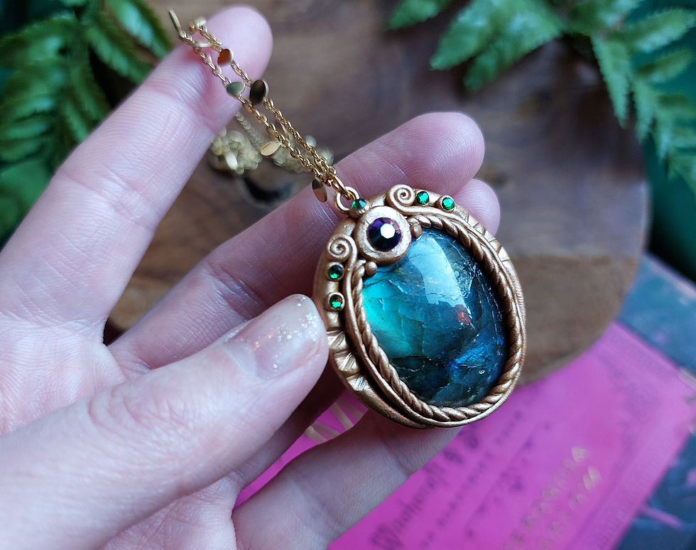 Thumbnail: amulet 'wisdom keeper ' * labradorite