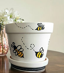 Bee_Planter Pot.jpg