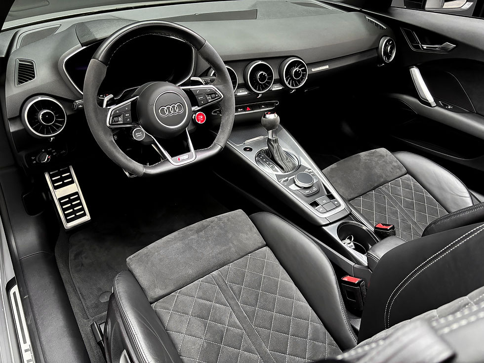 Miniature : Audi TT RS Roadster 2.5 TFSI 400cv