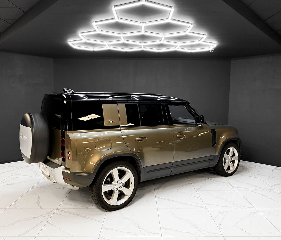 Miniature : Land-Rover Defender 110 D240