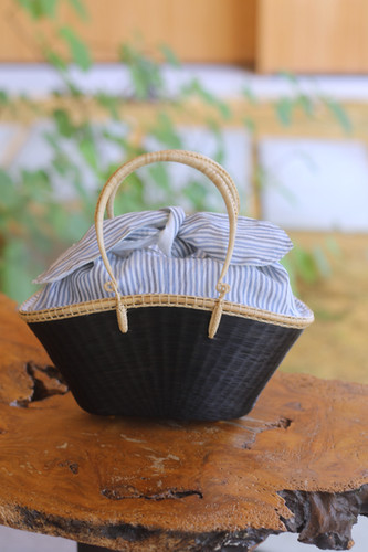 タイ王室御用達工房のミニ竹籠バッグ×小千谷麻 | hibikimono-sasaki