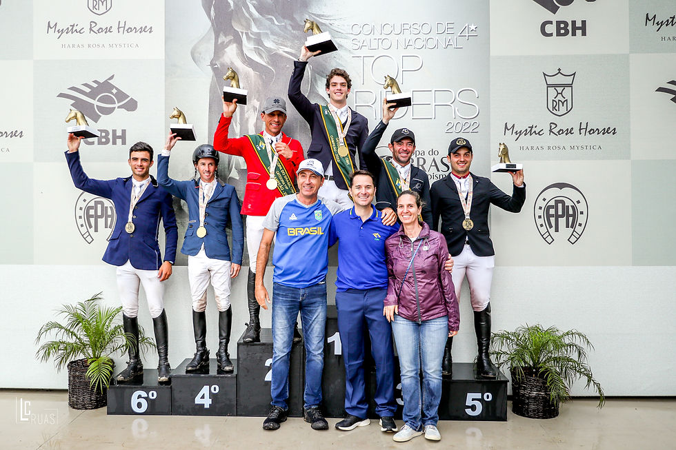 Vencedores do 1º GP Copa do Brasil devidamente premiados (Luis Ruas)