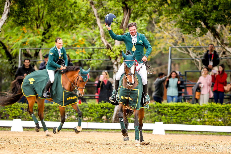 José Reynoso, ouro, Stephan Barcha, prata (Luis Ruas)
