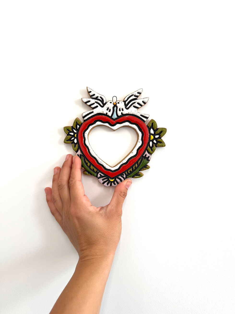 Thumbnail: Dove Heart Frame Tile
