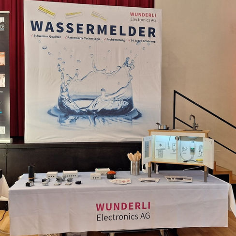 Messestand unter dem Motto "Rezepte gegen Wasserschäden"
