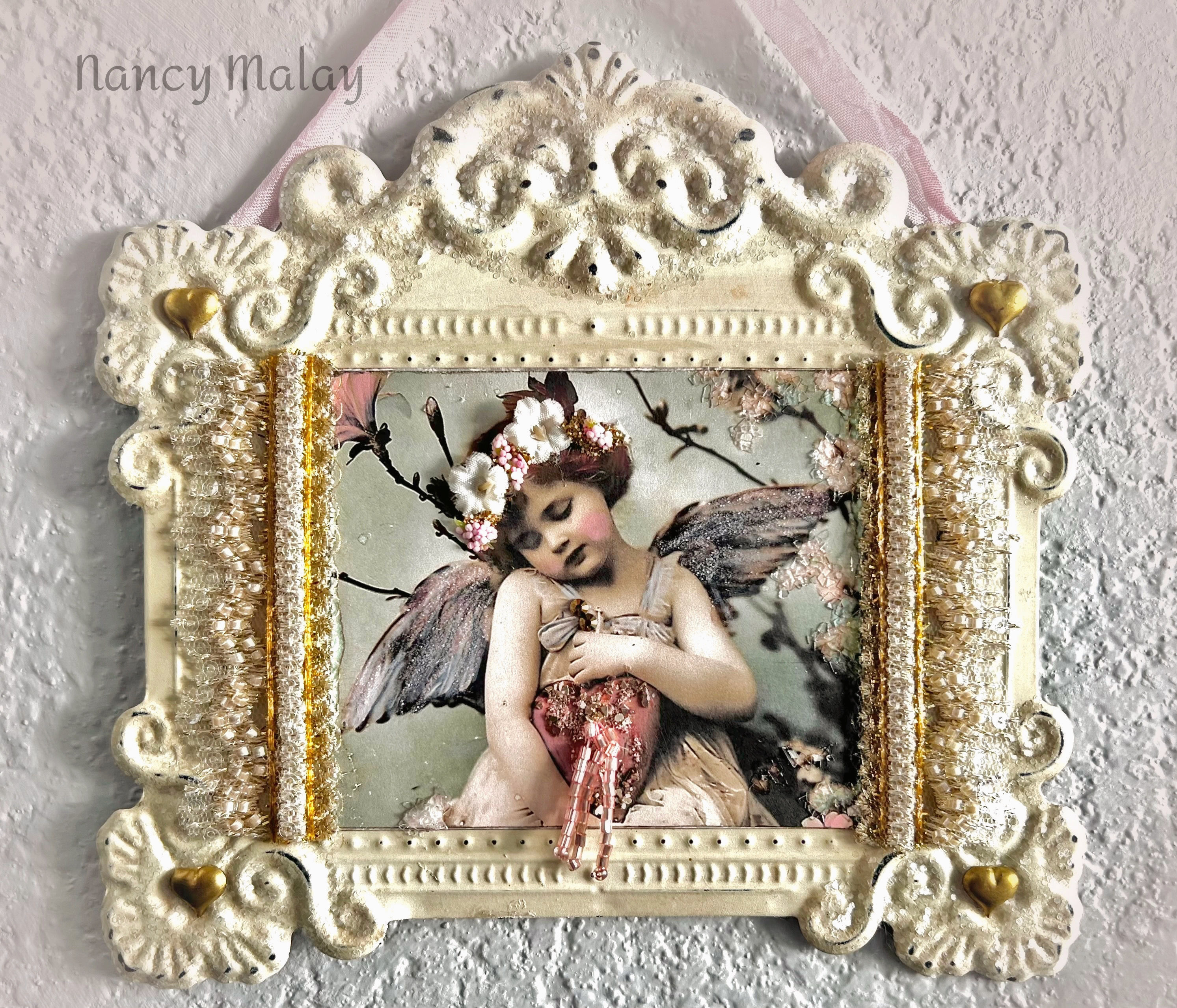 Tin sign -“I’m Holding Your Heart”