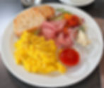 Uova strapazzate con pastrami