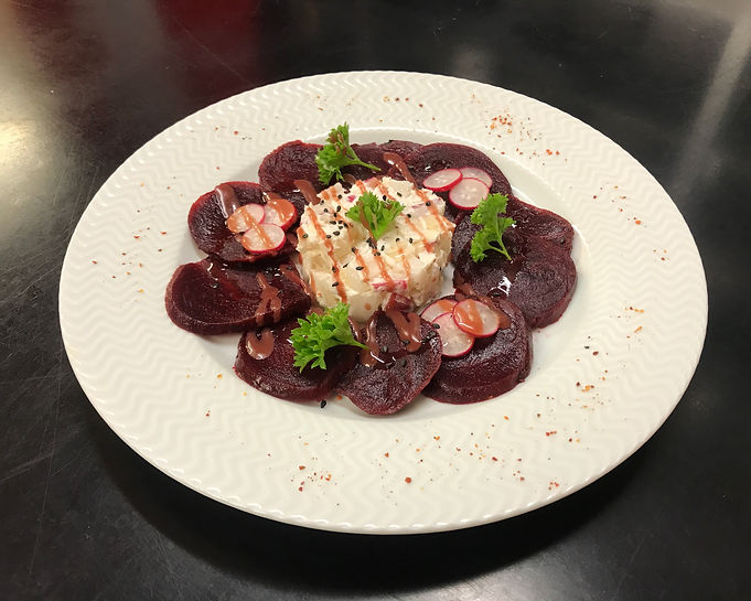 Carpaccio de betteraves, tartare de radi