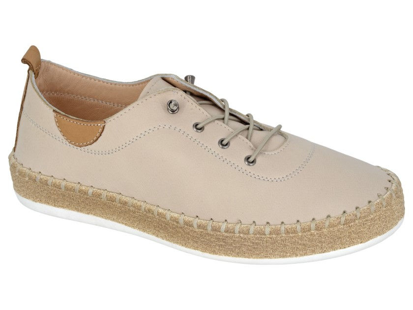 MOD COMFYS 4 Eye Flexi Lace Shoe Beige