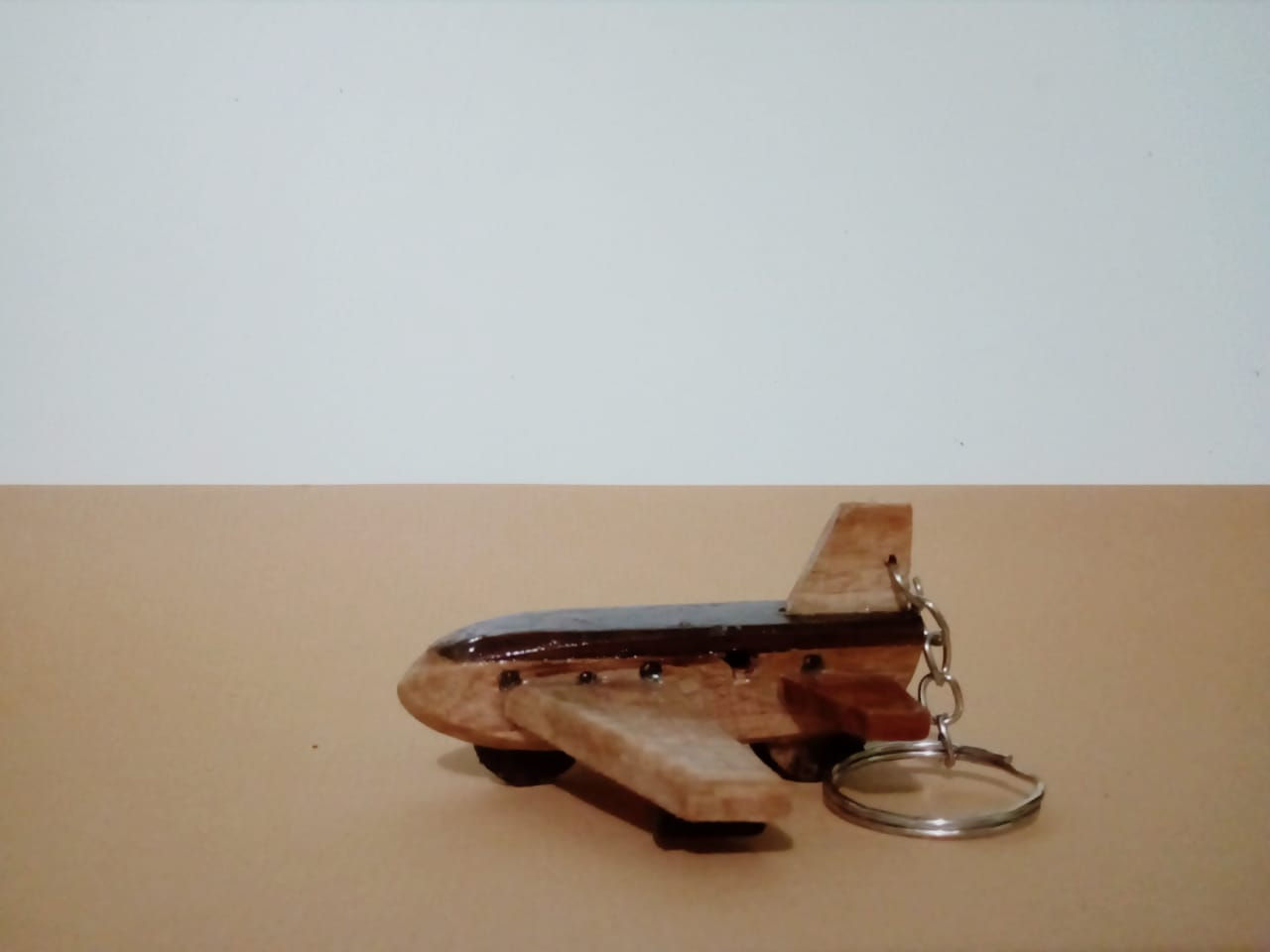 Ganci Miniatur Pesawat