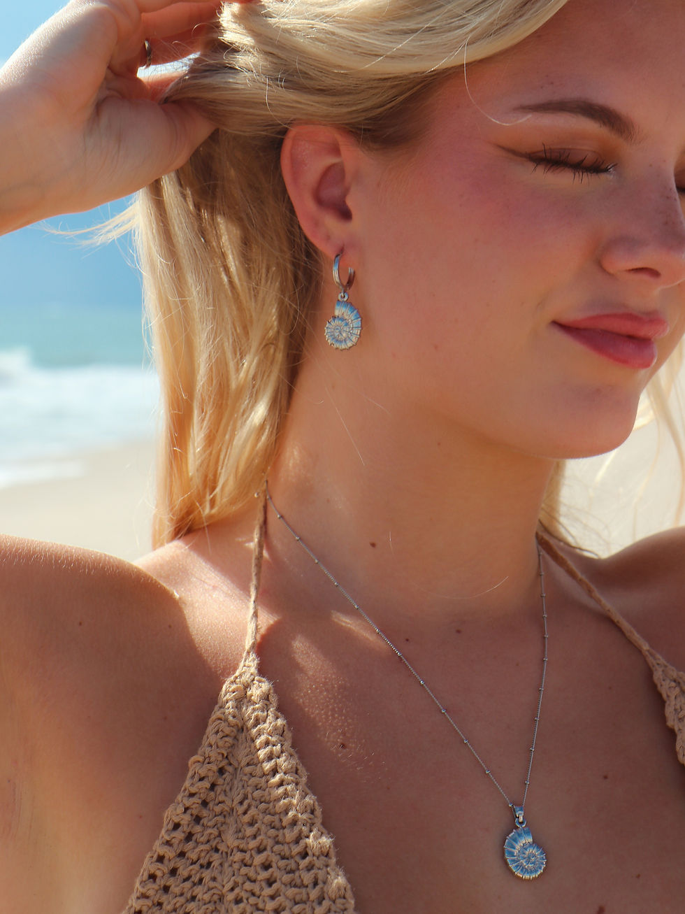Thumbnail: Silver Isla Shell Earrings