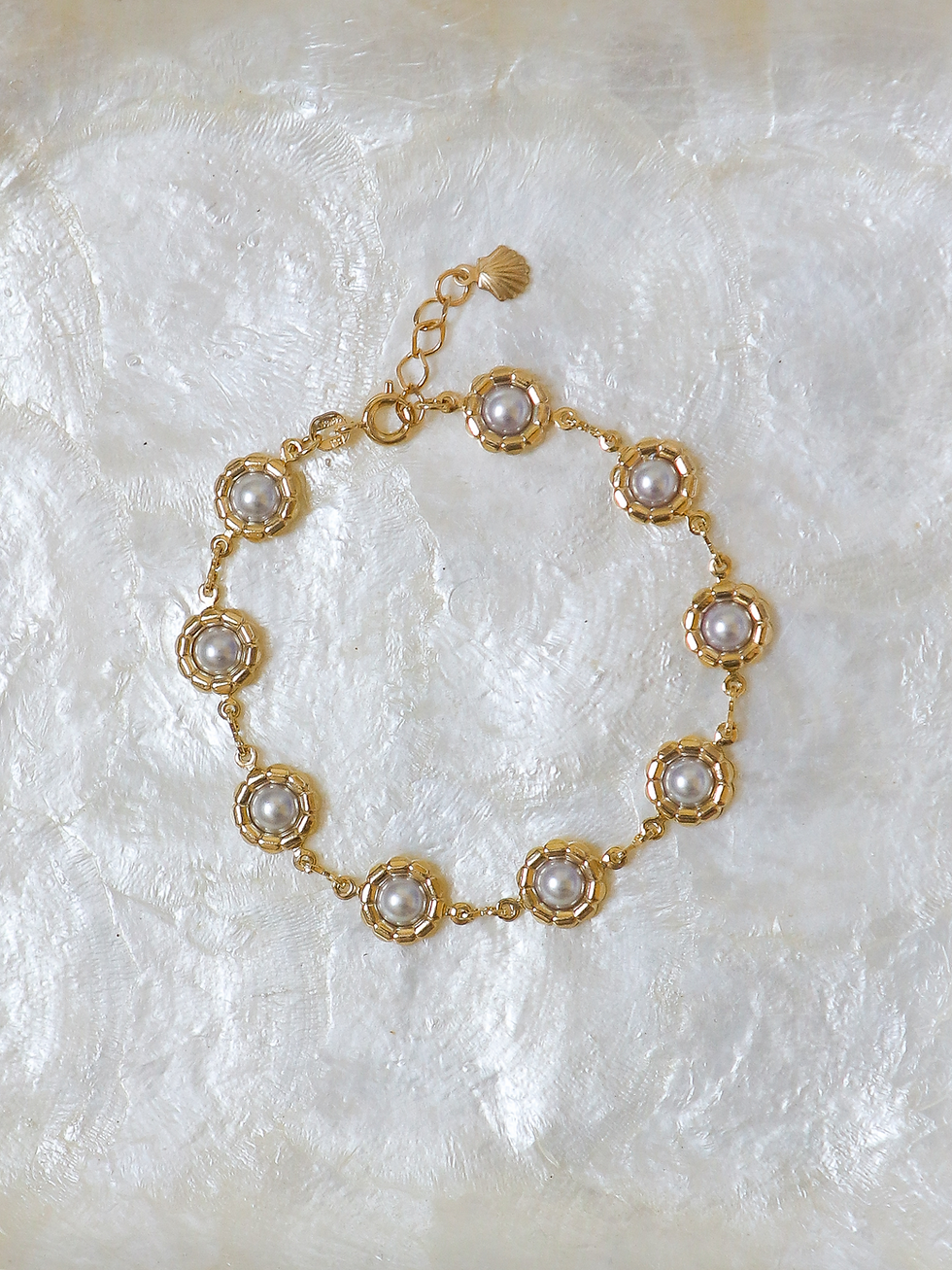 Thumbnail: Gold Frosted Pearl Bracelet