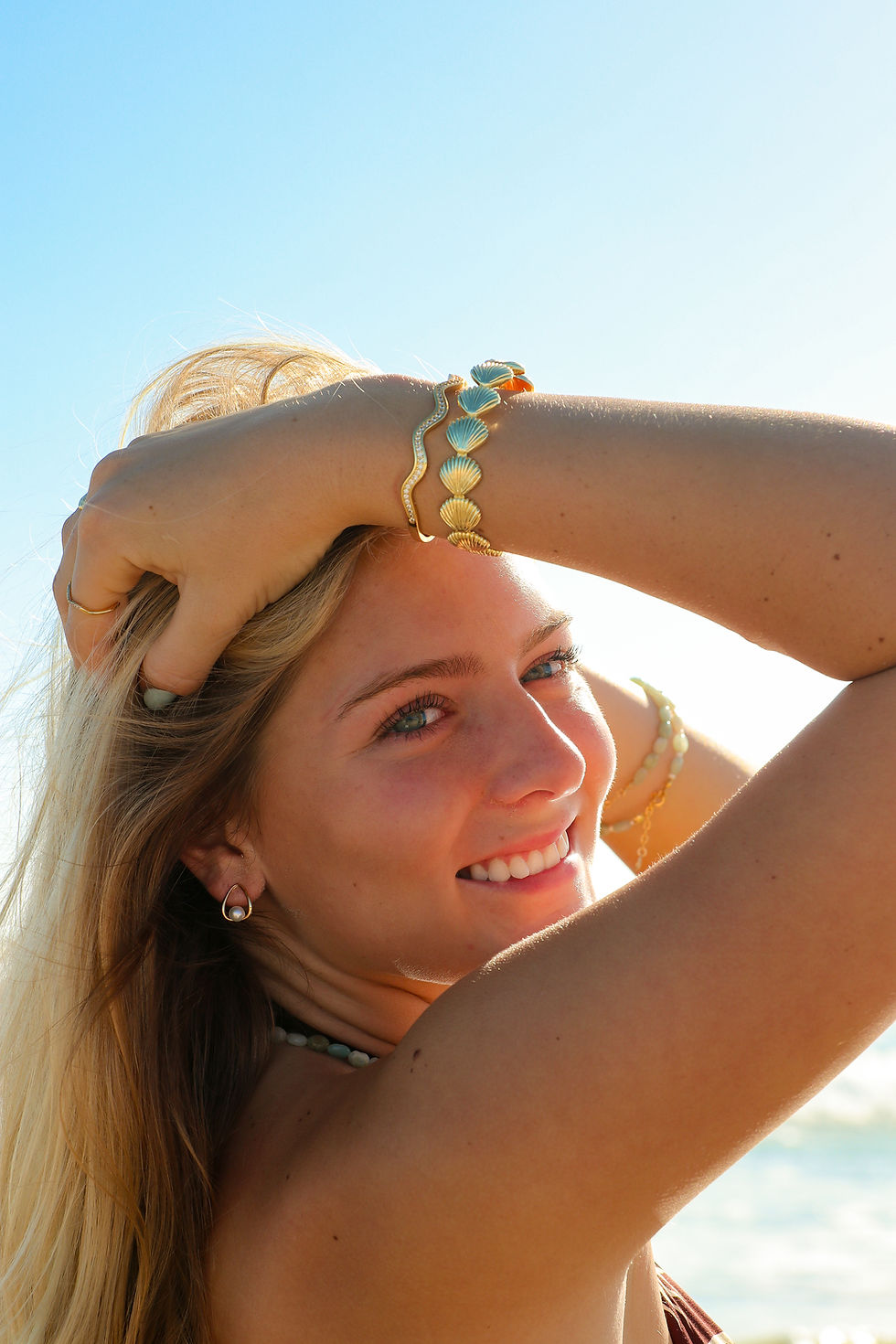 Thumbnail: Gold Pearl Current Studs