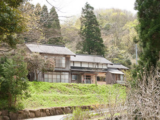 定休日のお知らせと1周年お礼