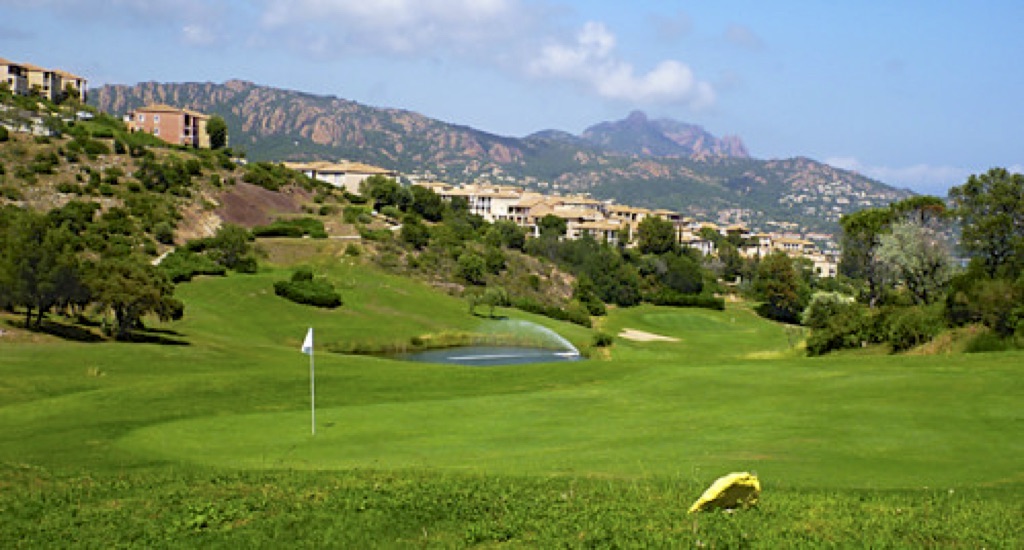 Golf 9 Trous CAP ESTEREL Location Vacances de Particulier
