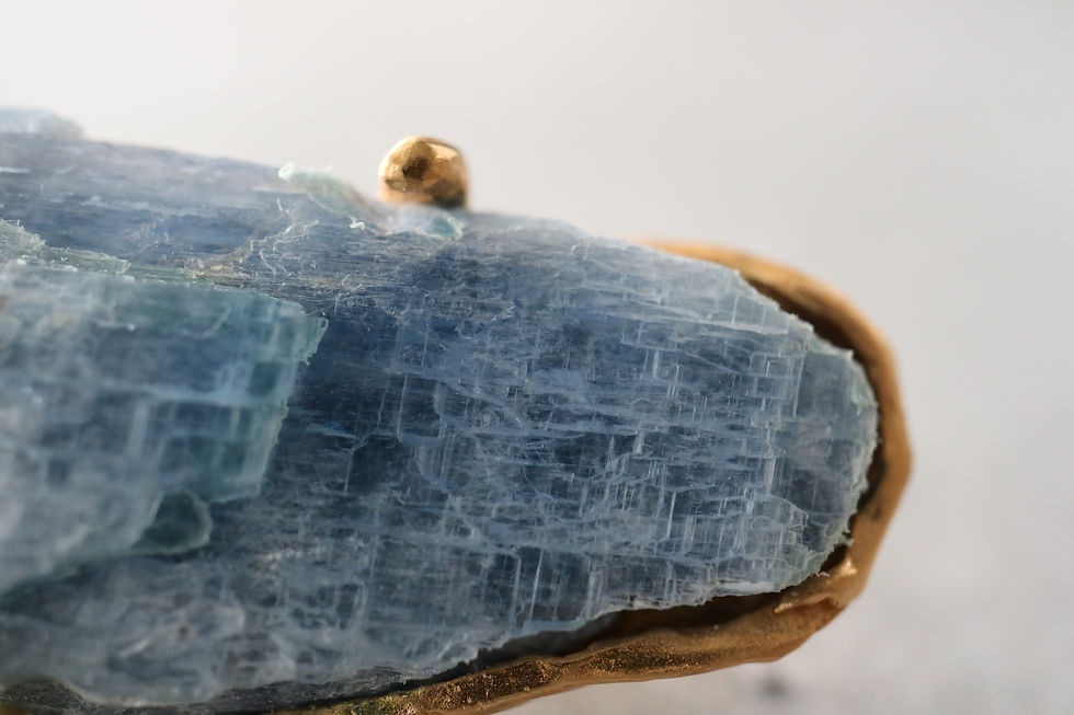 Thumbnail: Rough kyanite brooch -B-  (25BR-2)