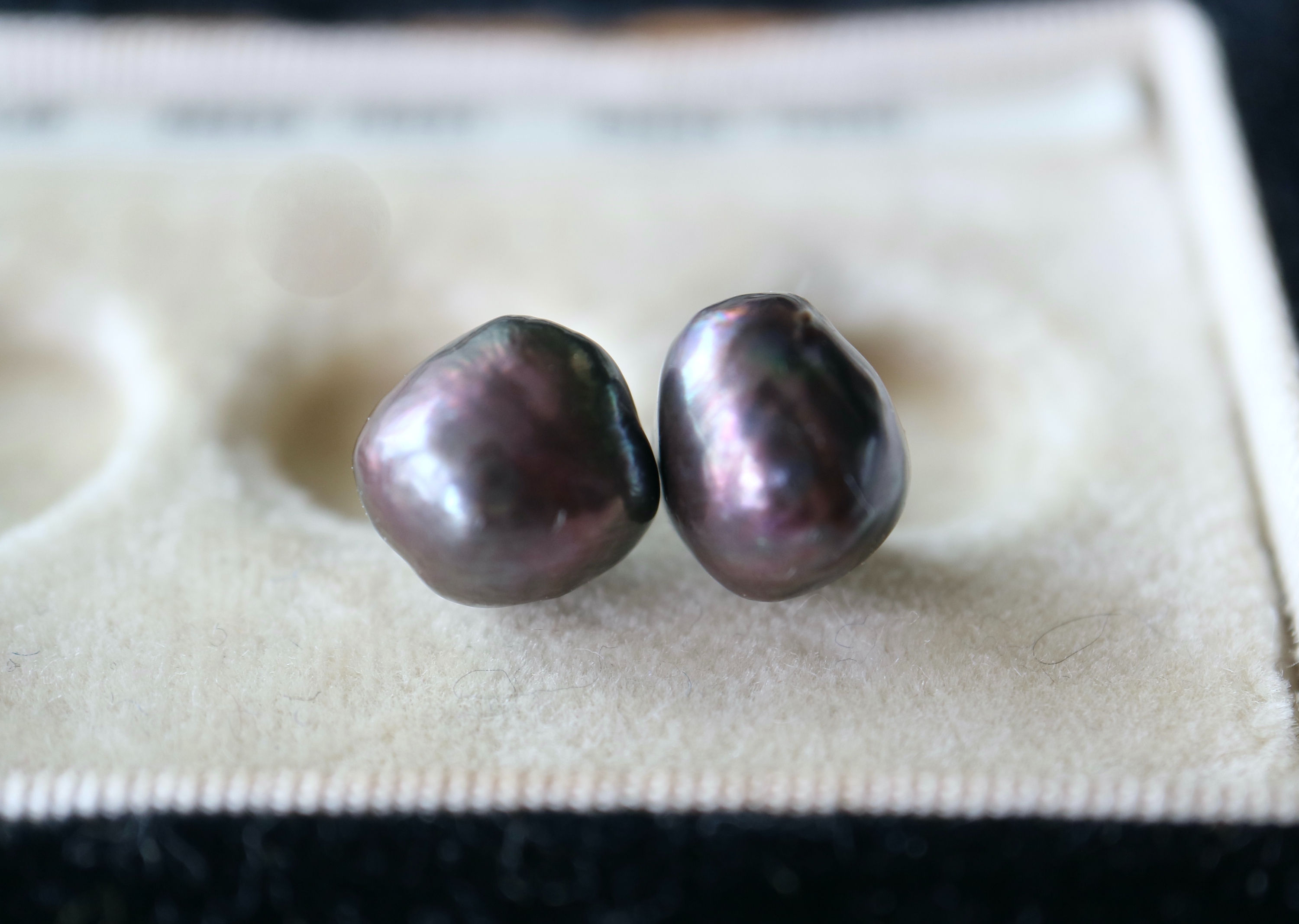 Baroque Freshwater Black Pearl Pierced Earrings  - A -  (20P-02)