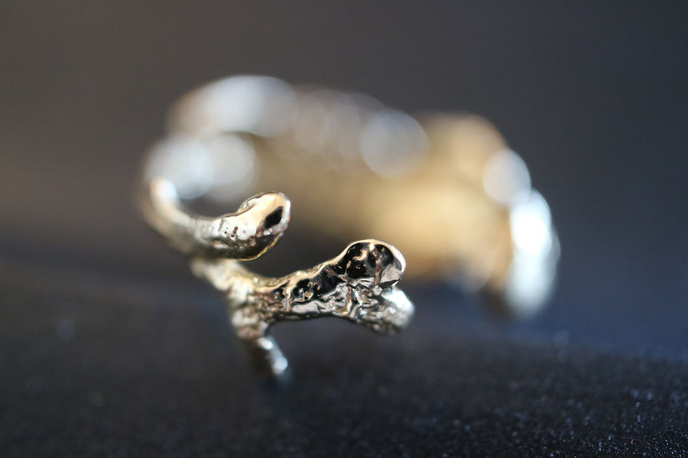 Thumbnail: Shell Cuff ring - Gold color- (24R-13)