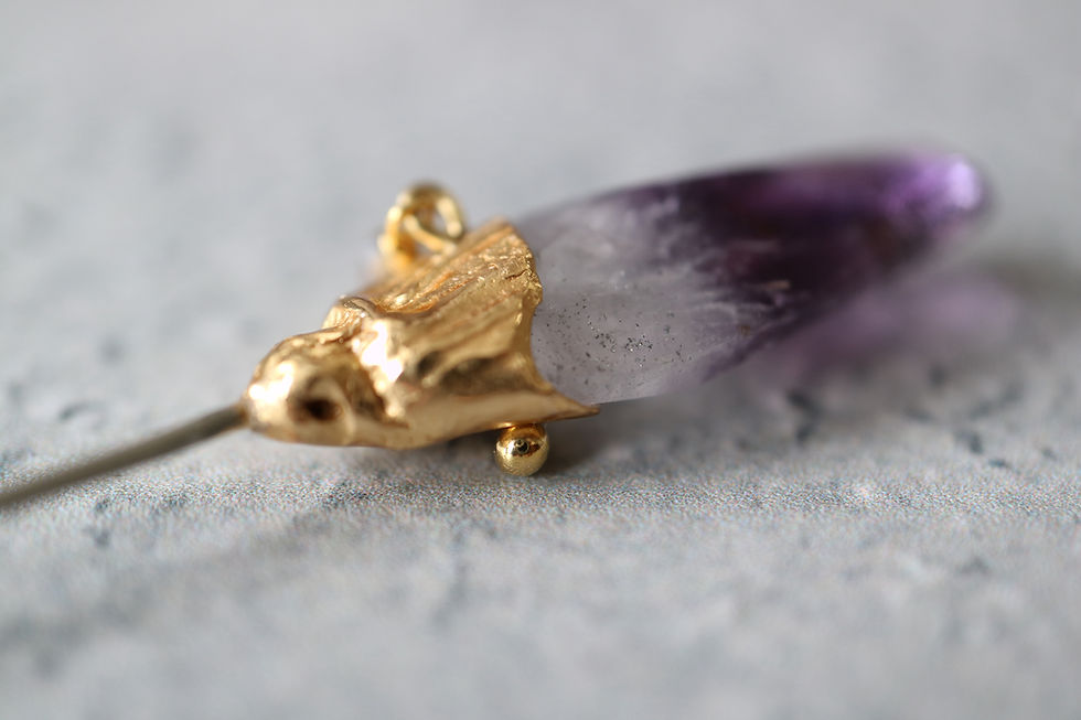 サムネイル： Amethyst pin brooch with Labradorite(25BR-19)