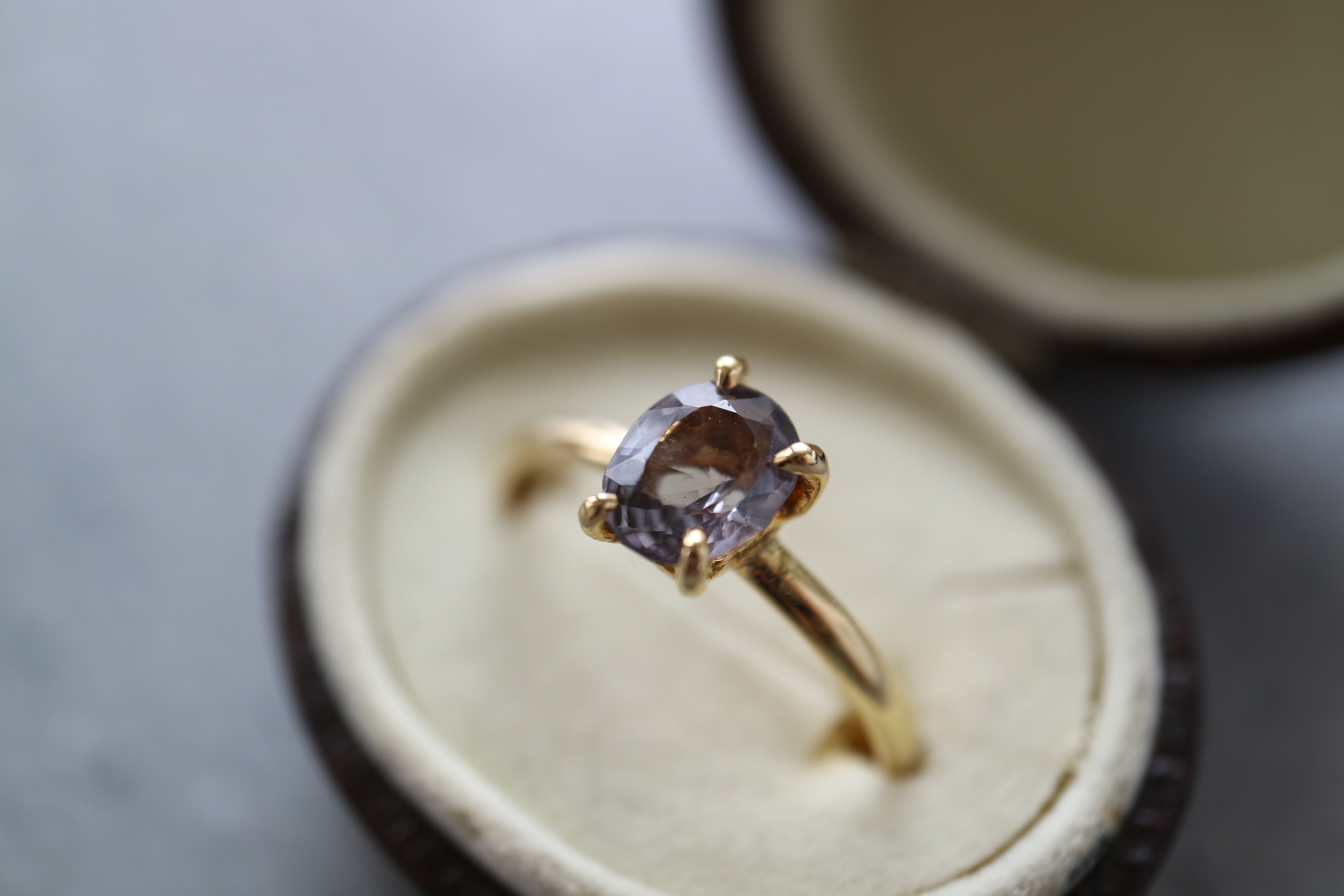 Spinel Ring (Dark purple) Melted metal Collection