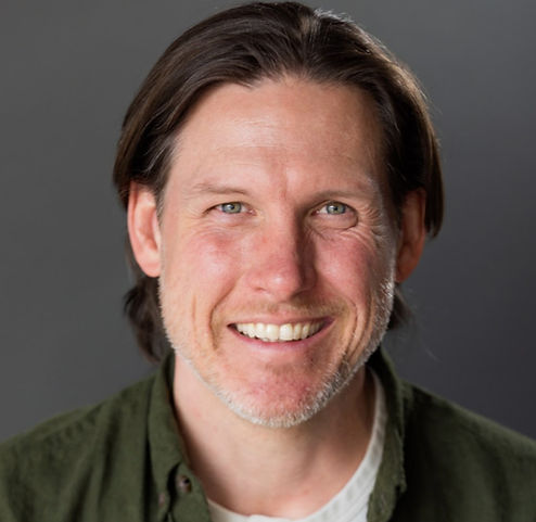 A photo of neurodiverse expert and therapist, Colleen Kahn. Colleen sees clients with Neurodiverse Couples Counseling Center and is here to support you on your journey.