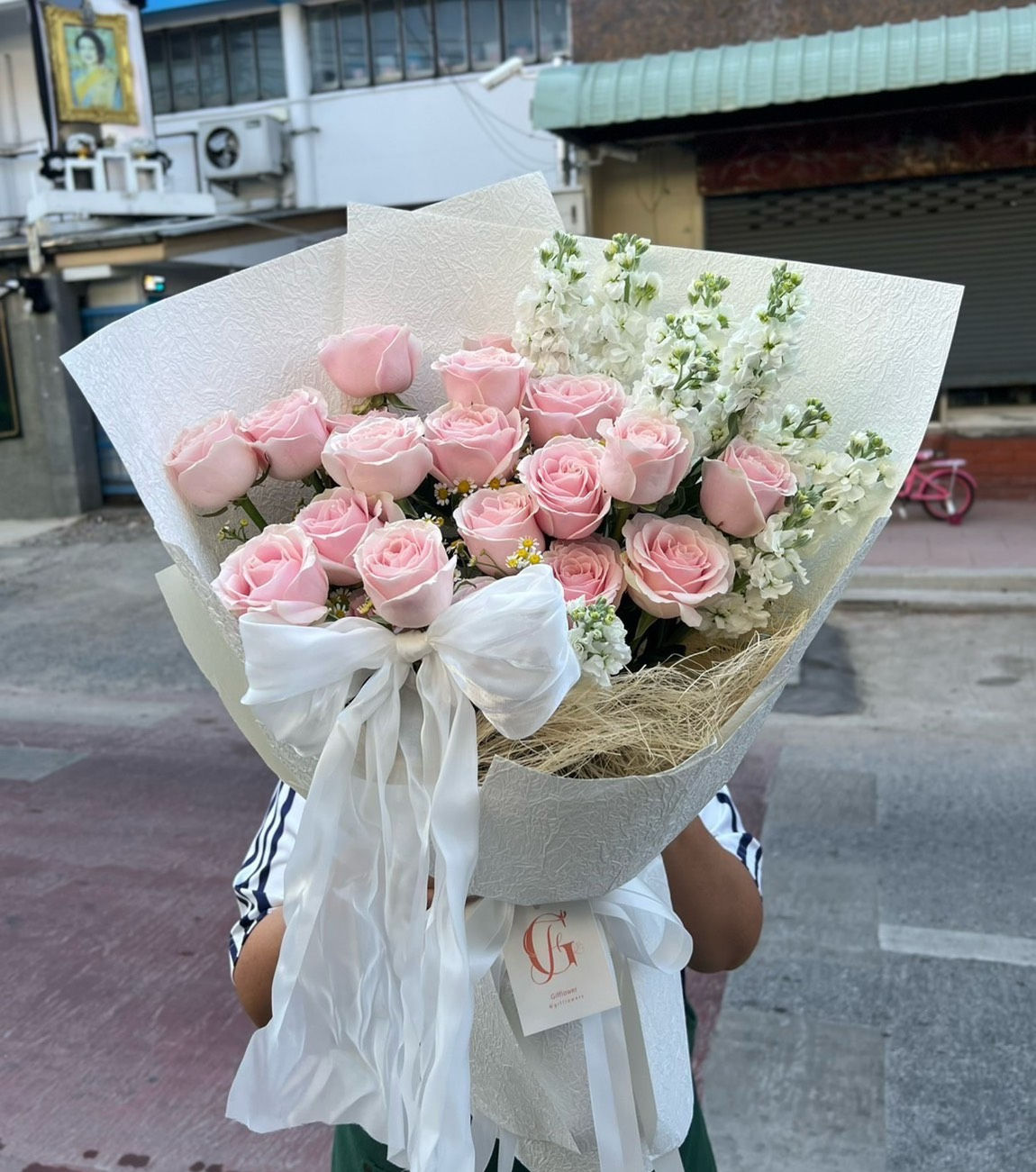 B11 แบบช่อใหญ่ / Big bouquet กุหลาบชมพู