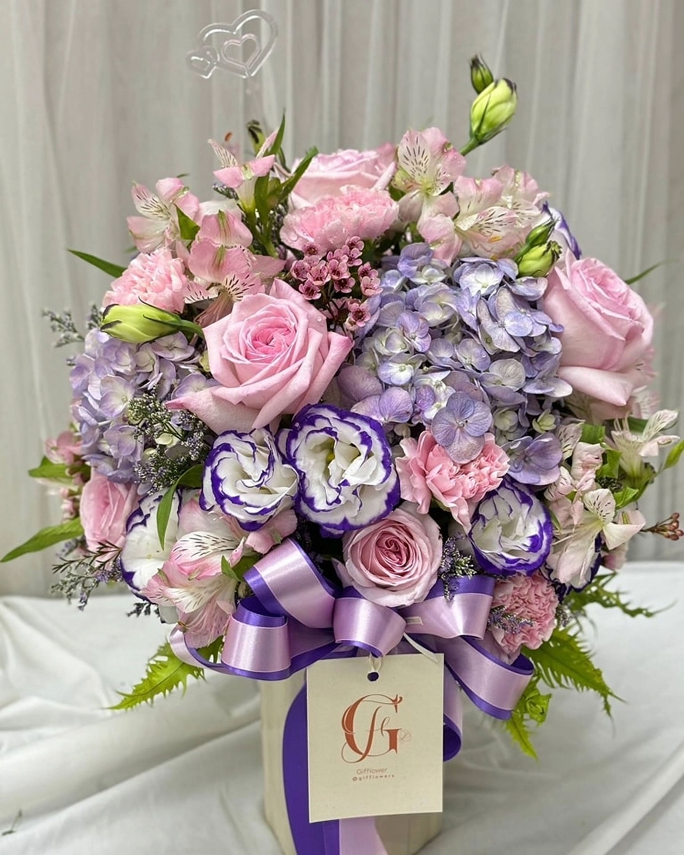 V12 แจกันดอกไม้ / vase