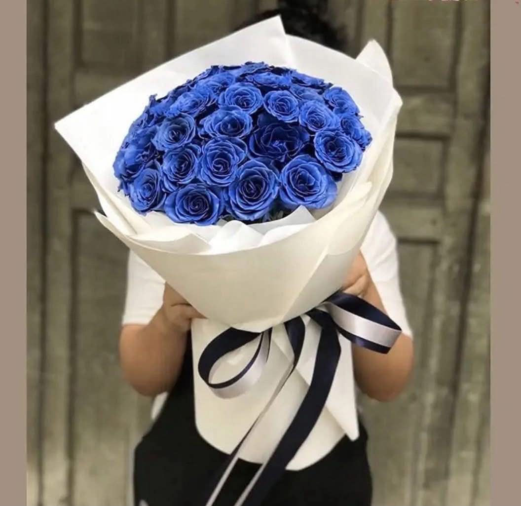 M56แบบช่อกลาง /Medium bouquet กุหลาบน้ำเงิน